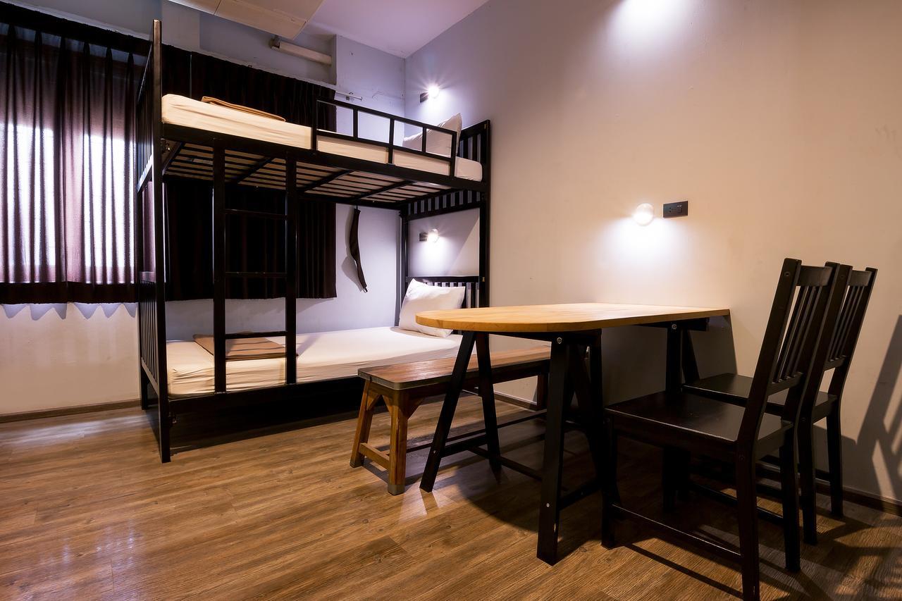 Oldtown Hostel Bangkok Exterior foto